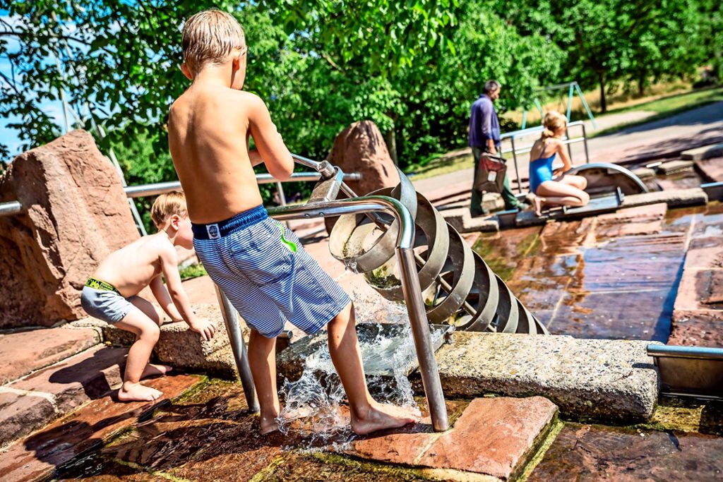 Die Wasserspielplätze in der Region haben einiges für Kinder zu bieten.(Symbolfoto) Foto: Lichtgut/Julian Rettig