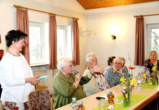 Die Senioren wussten viele Anekdoten aus ihrer Jugend zu berichten.  Foto: Wahl Foto: Schwarzwälder Bote