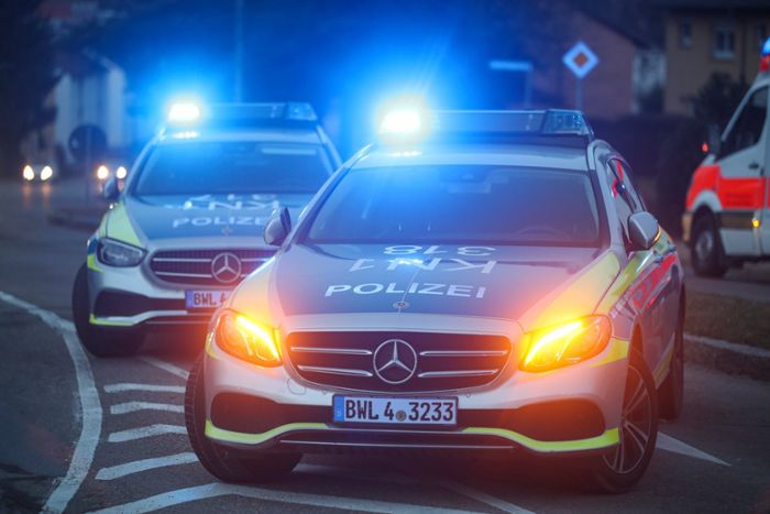 Unfall in Pfalzgrafenweiler: Autofahrer flüchtet mit schweren Verletzungen
