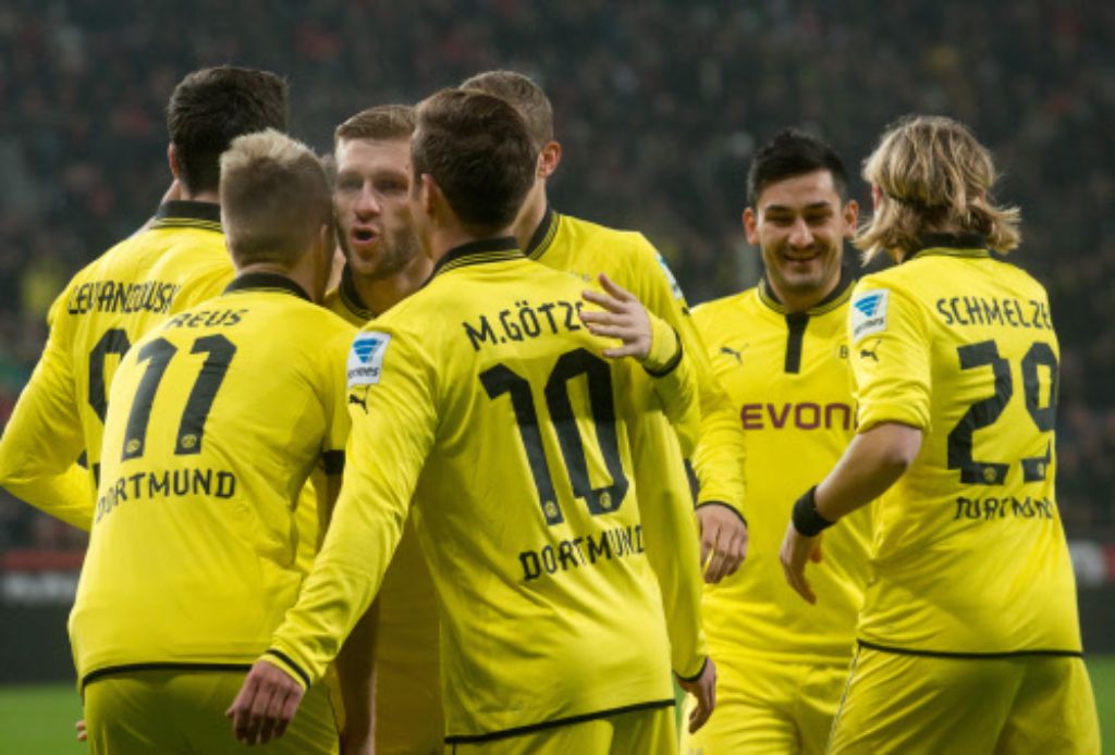 Borussia Dortmund hat mit dem 3:2-Sieg gegen Leverkusen am Sonntag die Hierarchie in der Fußball-Bundesliga zurechtgerückt und ist wieder der erste Verfolger von Spitzenreiter Bayern München. Foto: dpa