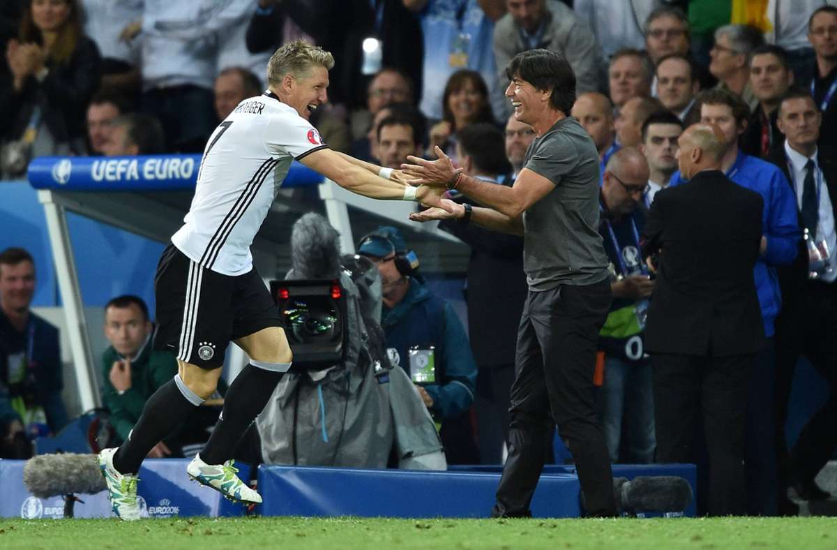 Bei der EM 2016 gewann Deutschland sein Auftaktspiel gegen die Ukraine. Bastian Schweinsteiger erzielte das Tor zum 2:0-Endstand