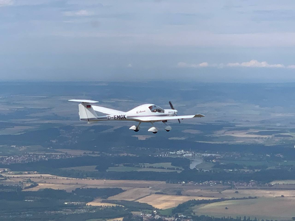 Wetter wird zur Herausforderung: Vier Piloten starten nach Prag durch