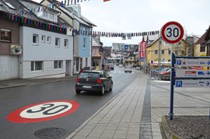 Um die flächendeckende Einführung von Tempo-30 geht es am  Montag im Niedereschacher Gemeinderat.  Foto: Bantle Foto: Schwarzwälder Bote