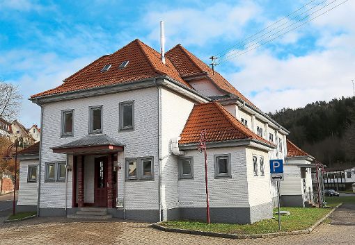 Die Sanierung der Haiterbacher Festhalle bleibt ein strittiges Thema im Gemeinderat. Foto: Priestersbach Foto: Schwarzwälder-Bote