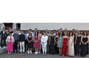 37 Absolventen wurden von der Realschule Pfalzgrafenweiler verabschiedet – 34 mit dem Realschul- und drei mit dem Hauptschulabschluss. Foto: Realschule Pfalzgrafenweiler