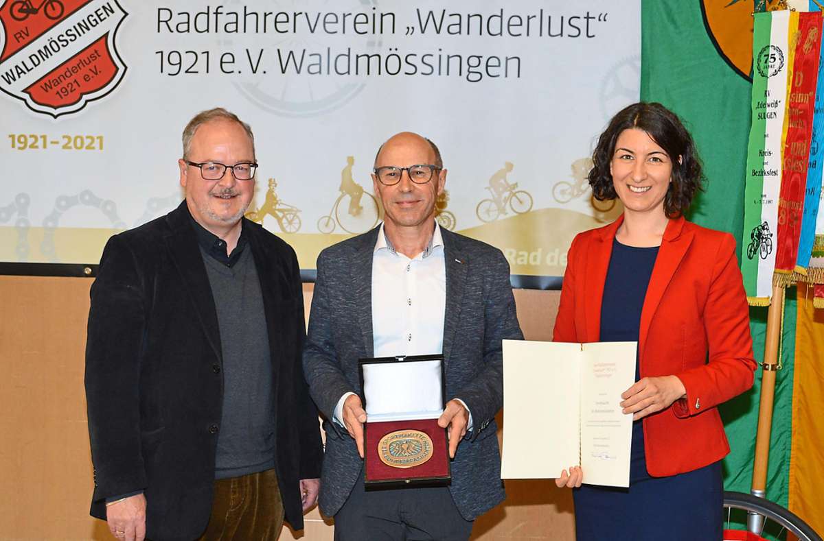 Verein in Schramberg: Radfahrerverein Wanderlust Waldmössingen erhält Sportplakette des Bundespräsidenten