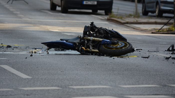 Unfall: Motorradfahrer stirbt bei Frontalkollision