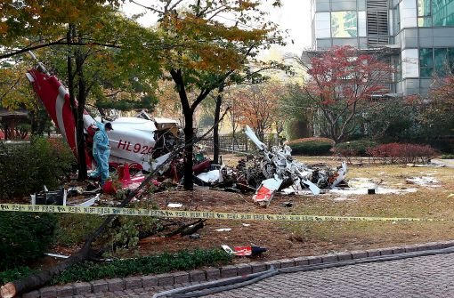 Beim Absturz eines Zivil-Hubschraubers in ein Wohnviertel in Seoul sind beide Piloten ums Leben gekommen. Foto: dpa