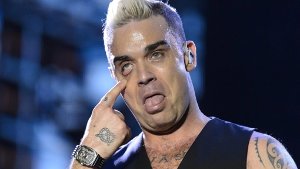 Robbie Williams performt in Nyon