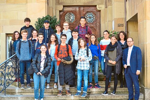Die französischen Austauschschüler und ihre Lehrerinnen freuen sich auf spannende Tage in Schramberg und der Region.  Foto: Kiolbassa Foto: Schwarzwälder-Bote
