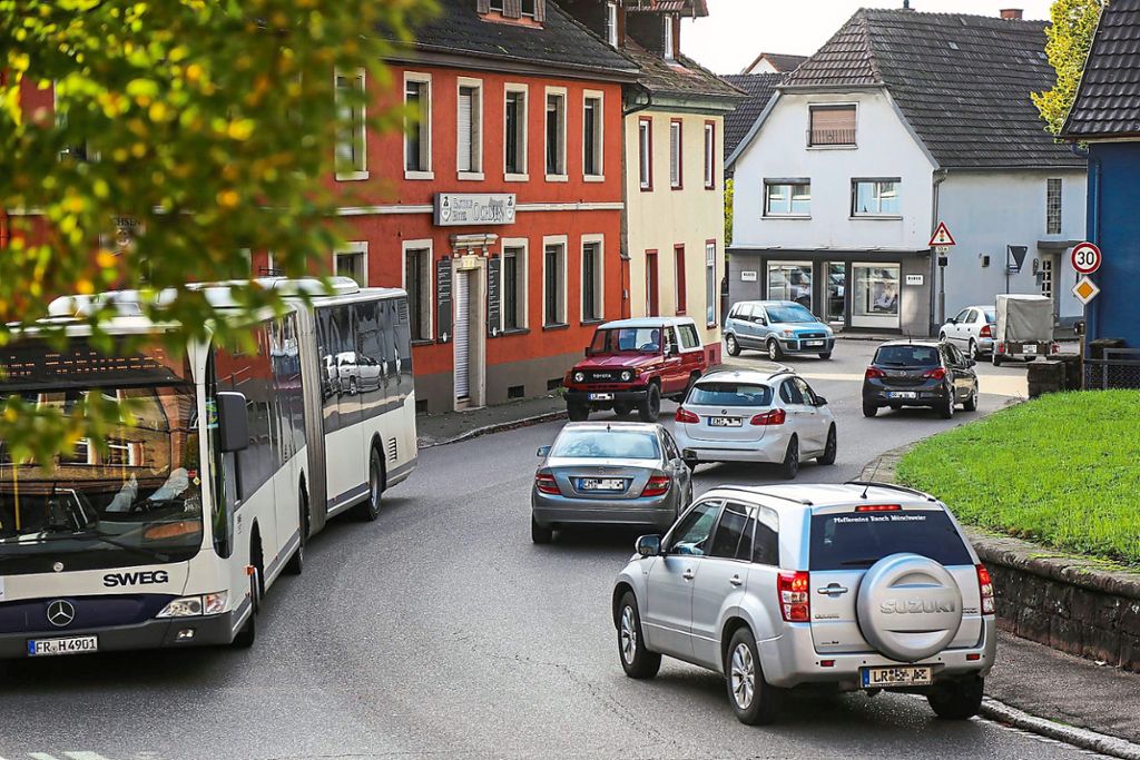 Reichlich Verkehr quält sich durch Kippenheim. Die grüne Landtagsabgeordnete Sandra Boser spricht sich deshalb für eine Entlastungsstraße aus. Grüne Kollegen von ihr aus dem Kreistag sehen das noch nicht so eindeutig.