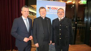 Der CDU-Kreisvorsitzende  Thorsten Frei freut sich über den Besuch von Erzbischof Stephan Burger und des Landtagsabgeordneten Karl Rombach. Foto: Zährl Foto: Schwarzwälder Bote