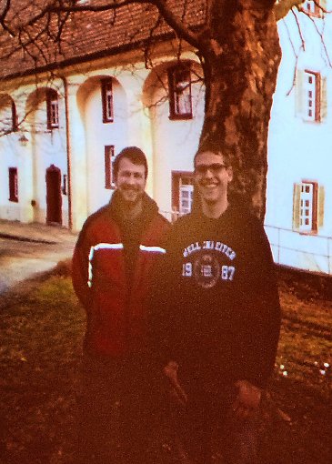Die Studenten Jochen Armbruster (links) und Matthias Wittlinger  stellen ihre Arbeit der letzten Monate vor. Foto: Schwarzwälder-Bote