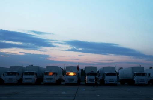 Die Laster sollen Hilfsgüter in die Ostukraine bringen. Foto: dpa/ITAR-TASS