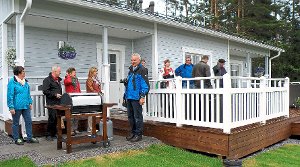 Mauri Penttilä lädt die Besucher aus der Bergstadt in sein neues Haus ein.  Foto: Mittelstaedt Foto: Schwarzwälder-Bote