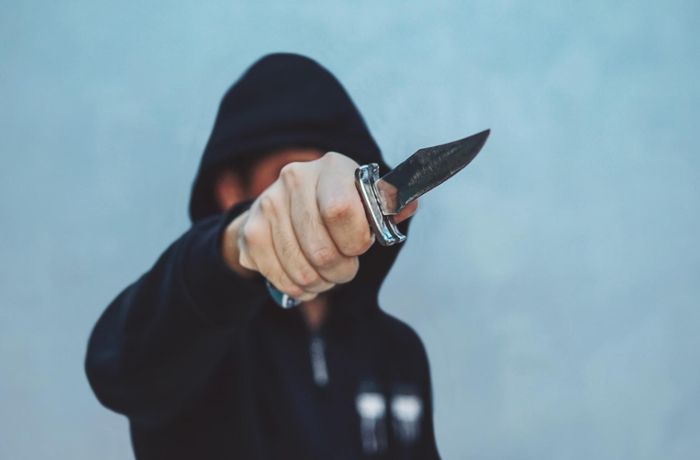 Streit in Bochingen: Angreifer bedroht 21-Jährigen mit Messer