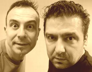 Ozan Akhan (links) und Tunç Denizer kommen als Kabarett-Duo in die Kulturfabrik mit einer großen  Bandbreite an politischer Comedy bis zum  Slapstick. Foto: Denizer Foto: Schwarzwälder-Bote