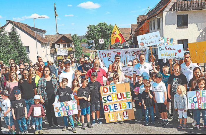 Grundschule in Weilersbach: Jetzt ist es offiziell: Die Schule bleibt!