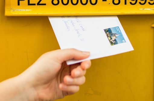 Der Briefumschlag war adressiert an Frank Bonath von der FDP. (Symbolfoto) Foto: dpa