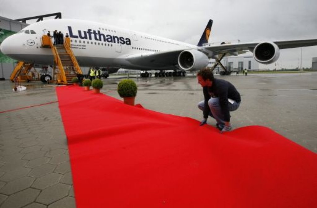 Hereinspaziert zu einem Rundgang durch den neuen Supervogel der Lufthansa...