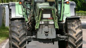 Unfall in Dornstetten: Bei Zusammenstoß mit Traktor schwer verletzt