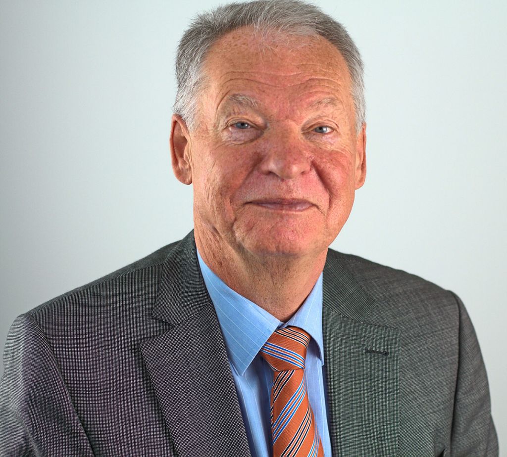 Olaf Barth von der AfD erhob gegen SPD-Stadtrat Nicola Schurr schwere Vorwürfe.