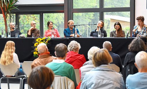 Mit der Abschussmatinee in der Werkhalle Erich Hausers endet das Treffen der deutschen und Schweizer Autoren am Sonntag. Foto: Siegmeier