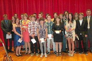 21 Preise und Belobigungen erhalten die Absolventen der Realschule Rottweil zum Abschluss. Foto: privat Foto: Schwarzwälder-Bote
