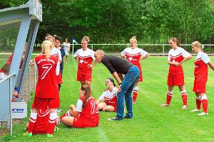 Jürgen Keppler feierte mit den Bernecker Fußball-Frauen einen lockeren 4:0-Sieg. Foto: Kraushaar Foto: Schwarzwälder-Bote