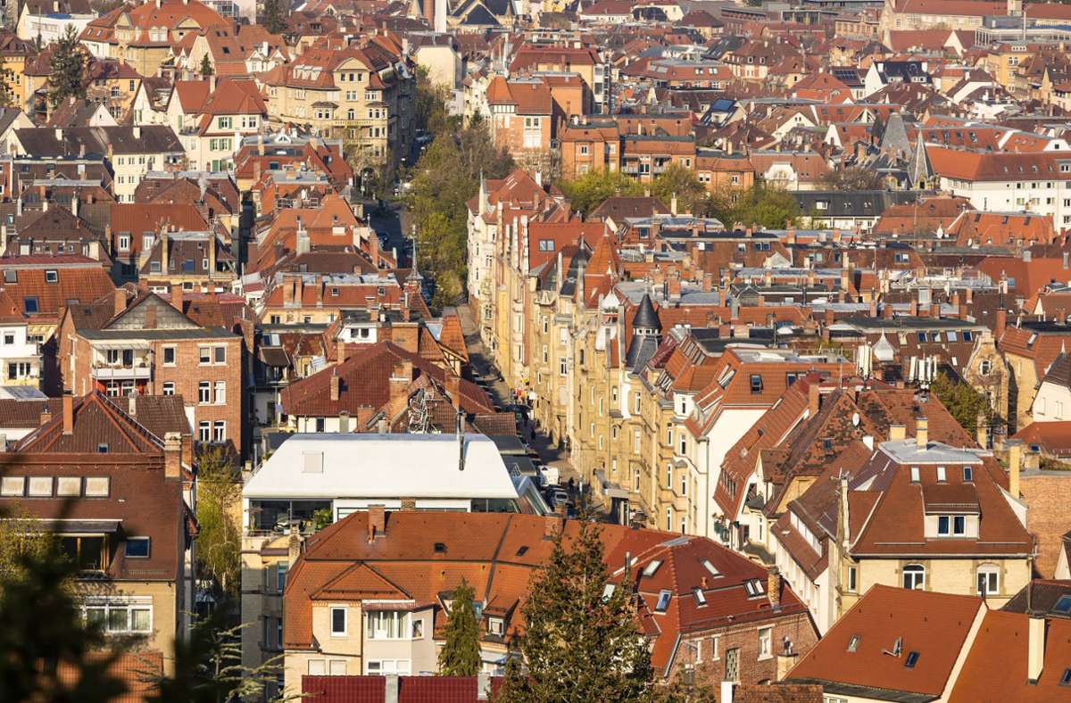 Nicht nur in großen Städten wie Stuttgart steigen die Preise für Wohnimmobilien immer rasanter an. Foto: imago images/Westend61/Werner Dieterich via www.imago-images.de