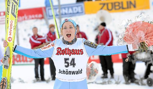 Auch Anette Sagen aus Norwegen zählt bei den Skisprung-Weltcups Anfang Januar in Schonach zu den Favoritinnen. Foto: Kienzler Foto: Schwarzwälder-Bote
