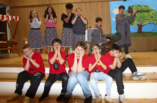 Schüler und Schülerinnen der Burgschule Nagold brachten das Grusel-Musical „Horri“ auf die Bühne. Foto: Anett Kuntz