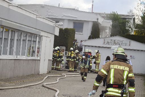 Einen Großeinsatz der Feuerwehr gab es  beim Brand im Schwenninger FKK-Club Aphrodite. Foto: Bartler-Team