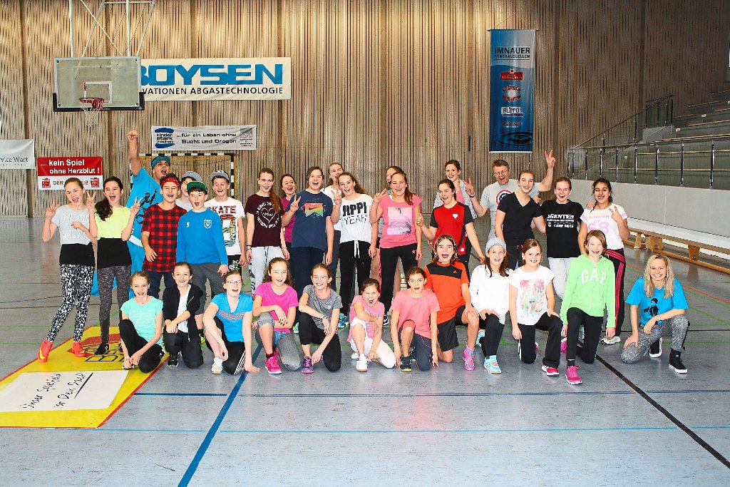 Der  Tanz-Workhop hat den 34 Mädchen und Jungen des Christophorus-Gymnasiums Spaß gemacht. Foto: Köncke Foto: Schwarzwälder-Bote