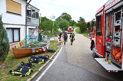 Mit 50 Einsatzkräften und sechs Fahrzeugen waren die Feuerwehr Freudenstadt und die Abteilungen Wittlensweiler und Grüntal vor Ort. Foto: Schwark