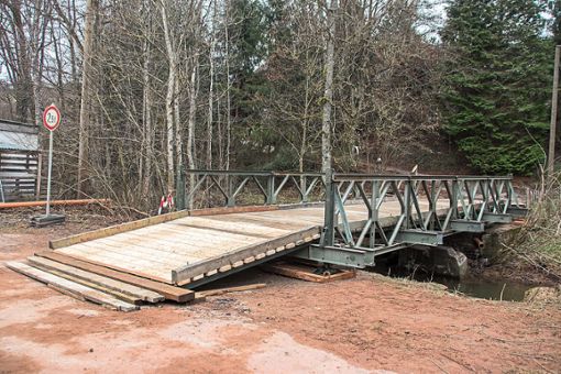 Keine Dauerlösung: Das Technische Hilfswerk hatte im Januar eine Behelfsbrücke über die Glatt errichtet. Im kommenden Jahr kommt ein Neubau.  Foto: THW