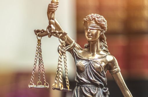 Ein Urteil zu fällen ist bei schwieriger Beweislage eine knifflige Angelegenheit. Foto: AA+W - stock.adobe.com/Lady Justice Statue