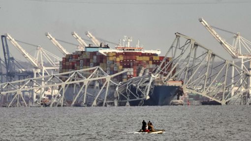 Das Containerschiff rammte die Brücke. Diese stürzte daraufhin ein. Foto: dpa/Kaitlin Newman