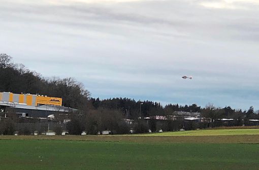 Hier hat eine Bürgerin den Hubschrauber oberhalb des Industriegebiets in Sulz am Eck entdeckt. Foto: Menzler