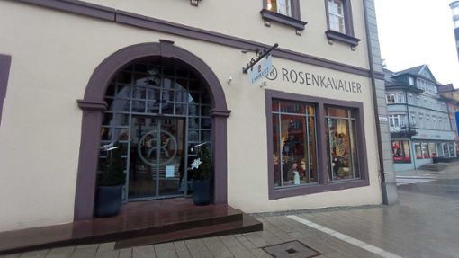 Im Juli 2019 hatte Anke Bitsch den „Rosenkavalier“ übernommen. Nun schließt das Geschäft Ende März. Foto: Holweger