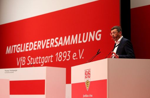 Claus Vogt will am 18. Juli auf der Mitgliederversammlung des VfB Stuttgart wieder zum Präsidenten gewählt werden. Dabei wird es einen neuen Herausforderer geben. Foto: Baumann