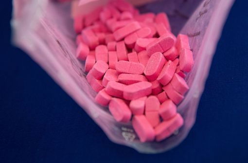 Der Mann hatte rund 500 Ecstasy-Tabletten bei sich. (Symbolbild) Foto: dpa