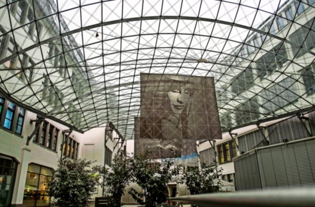 Pflanzenkübel, Transparente oder ein Zelt – Architekt Roland Ostertag stellt sich den Innenhof des Bosch-Areals anders vor Foto: Lichtgut/Max Kovalenko