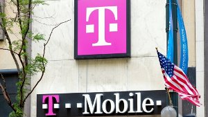 Deutsche Telekom greift mit aller Gewalt an