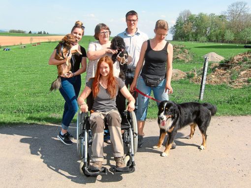 Verein der Hundefreunde Oberndorf bietet die Ausbildung zum Besuchshund an. Foto: Verein Foto: Schwarzwälder Bote