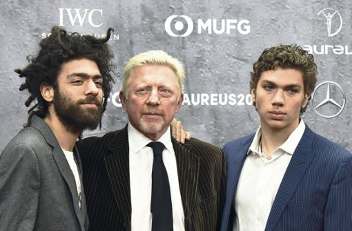 Boris Becker (Mitte) mit seinen Söhnen Noah (links) und Elias im Jahr 2020 (Archivbild) Foto: imago images/Eibner/Lakomski