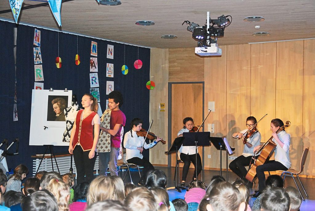 Die Studenten aus Stuttgart begeisterten mit ihrer Aufführung. Foto: Eichenäcker-Schule Foto: Schwarzwälder Bote
