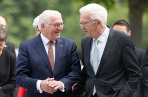 Bundespräsident Steinmeier und  Ministerpräsident Winfried Kretschmann in Ludwigsburg. Foto: dpa/Marijan Murat