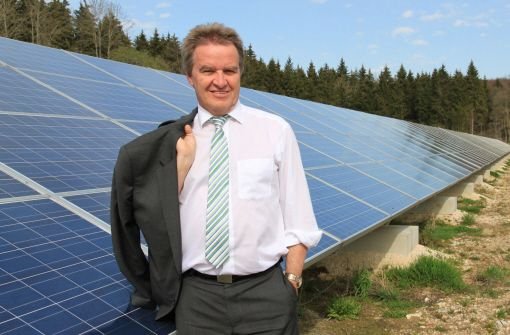 Ein neuer Atlas im Internet gibt Auskunft darüber, wo sich in Baden-Württemberg Erneuerbare Energien lohnen. Umweltminister Franz Untersteller (Grüne) stellte die Plattform am Mittwoch in Stuttgart vor. Foto: dpa