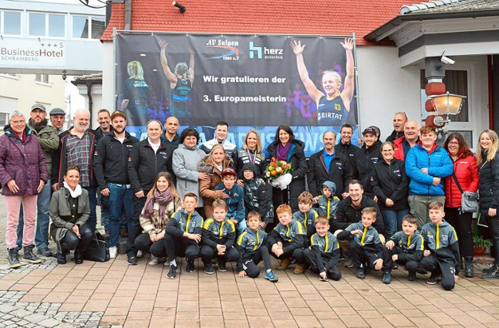 Erfolgreiche Ringerin empfangen: Sulgener Athleten freuen sich über dritten EM-Platz von Sandra Paruszewski
